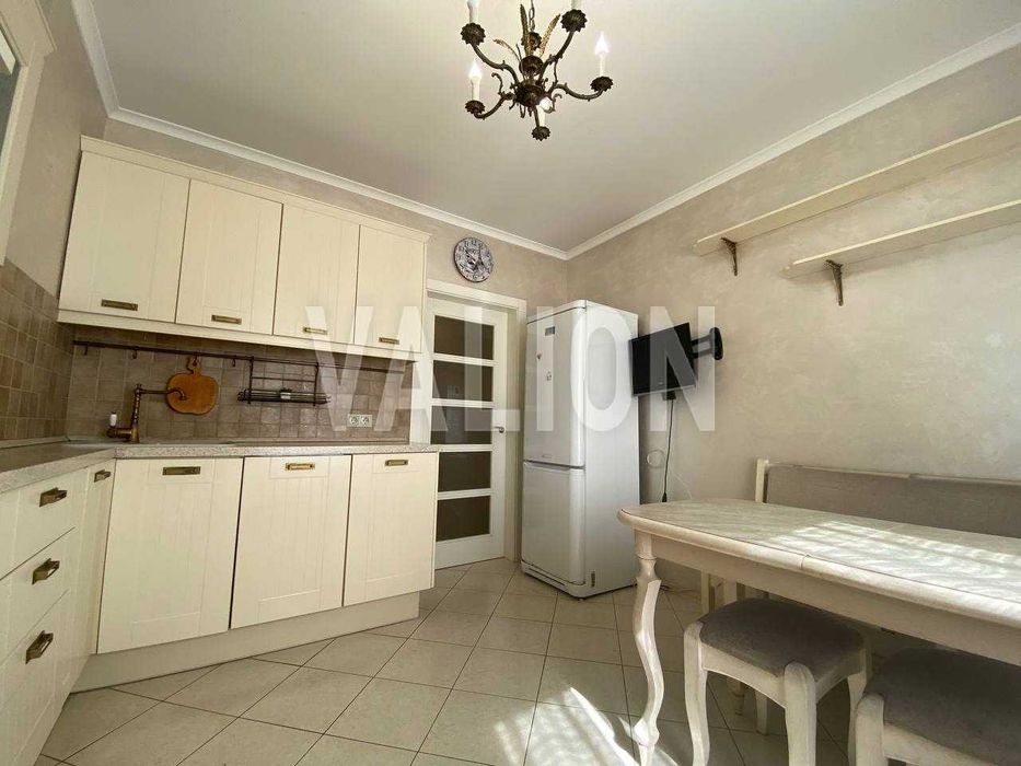 Продаж 2к квартири, Троєщина, ЖК "Милославичі", вул. Закревського, 95