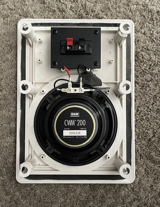 Colunas tecto BW CWM 200