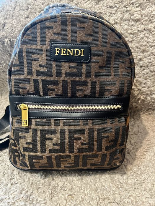 Damski plecak Fendi