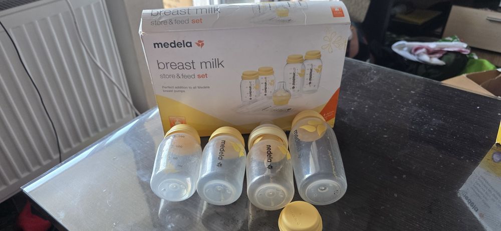 Набір контейнерів (пляшечок, бутылочка) для грудного молока Medela