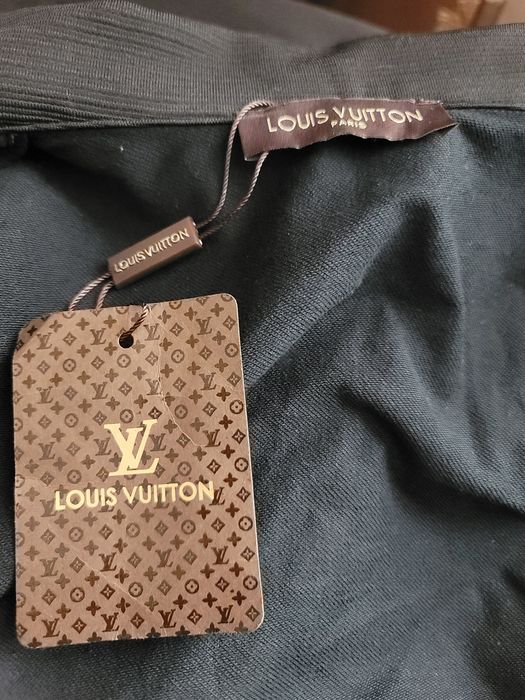 Продам новий жіночий костюм L