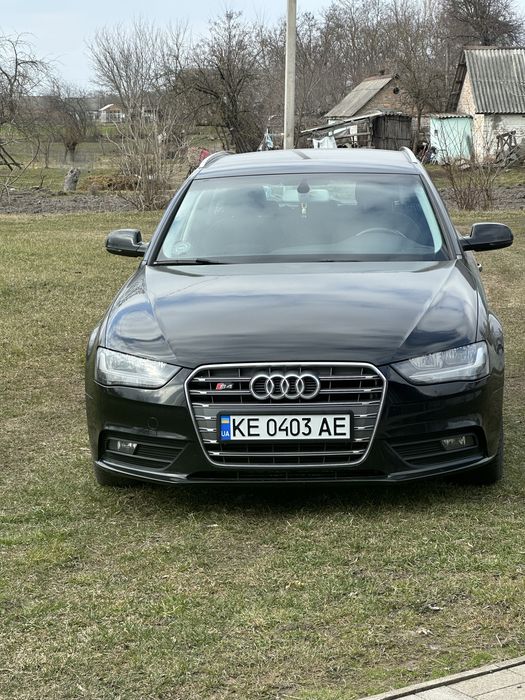 Продам Audi A4 B8