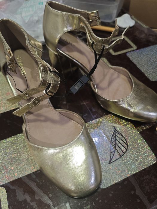 Босоніжки туфлі next 38р