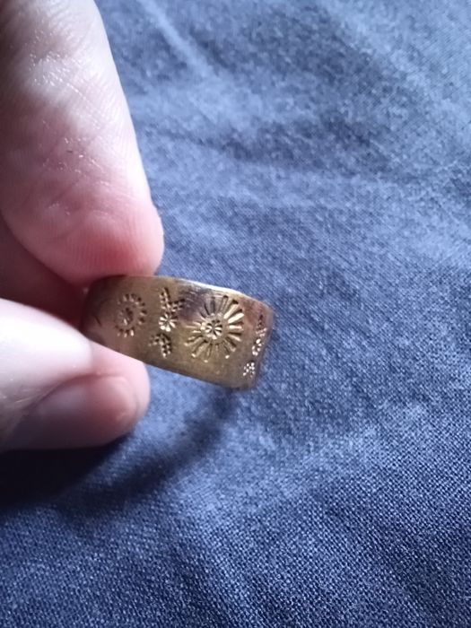 Брошки ссср біжутерія.ціни невисокі пишіть.
