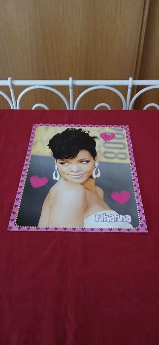 Poster Rihanna, novo