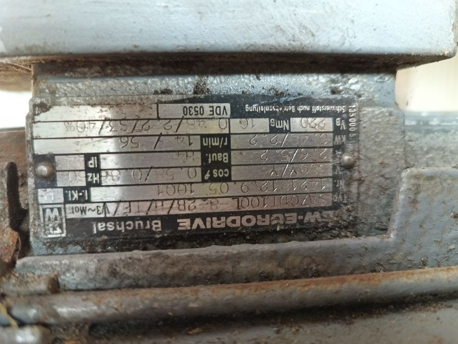 Motoreduktor 2,2kW 56obr lub 14obr dwubiegowy