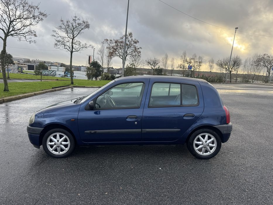 Renault clio 1.2ano 2000 inspeção em dia