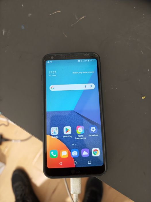 Dwa telefony LG g6