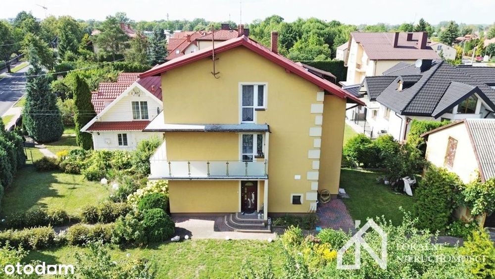 REZERWACJA-Atrakcyjna posesja przy ulicy Lipowej na sprzedaż!