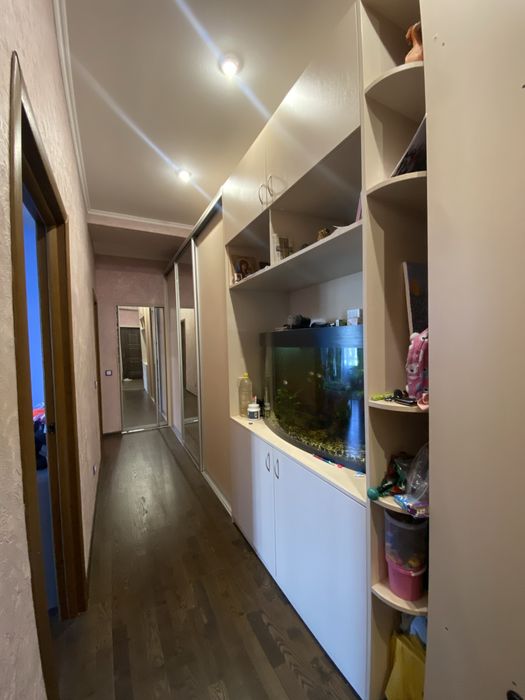 Продам 2к квартиру на Вахтанга Кікабідзе, 12