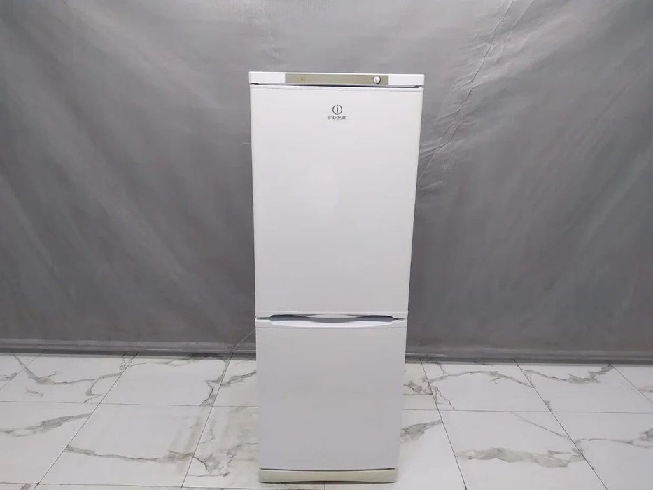 Продам холодильник Indesit SB165D Доставка
