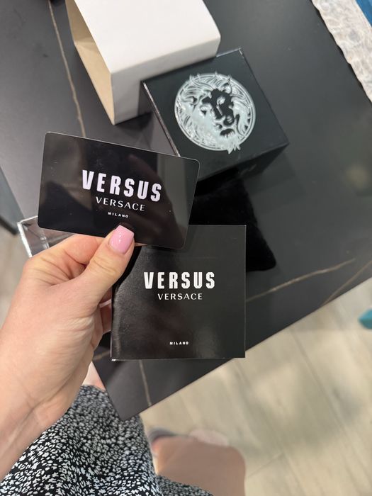 Годинник VERSACE versus оригинал