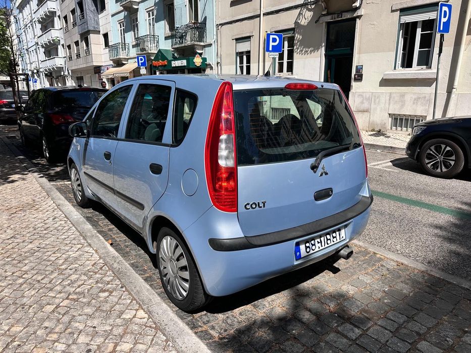 Mitsubishi Colt — fotografia 5