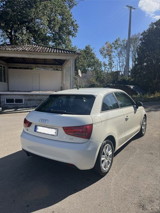 AUDI A1 1.6 TDI — photo 2