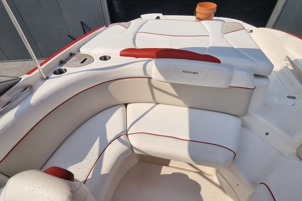 Rinker 226 BR-XL