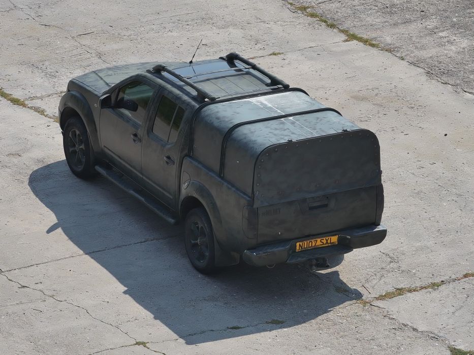 авто Nissan Navara 4x4