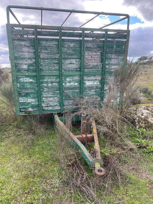Reboque para animais