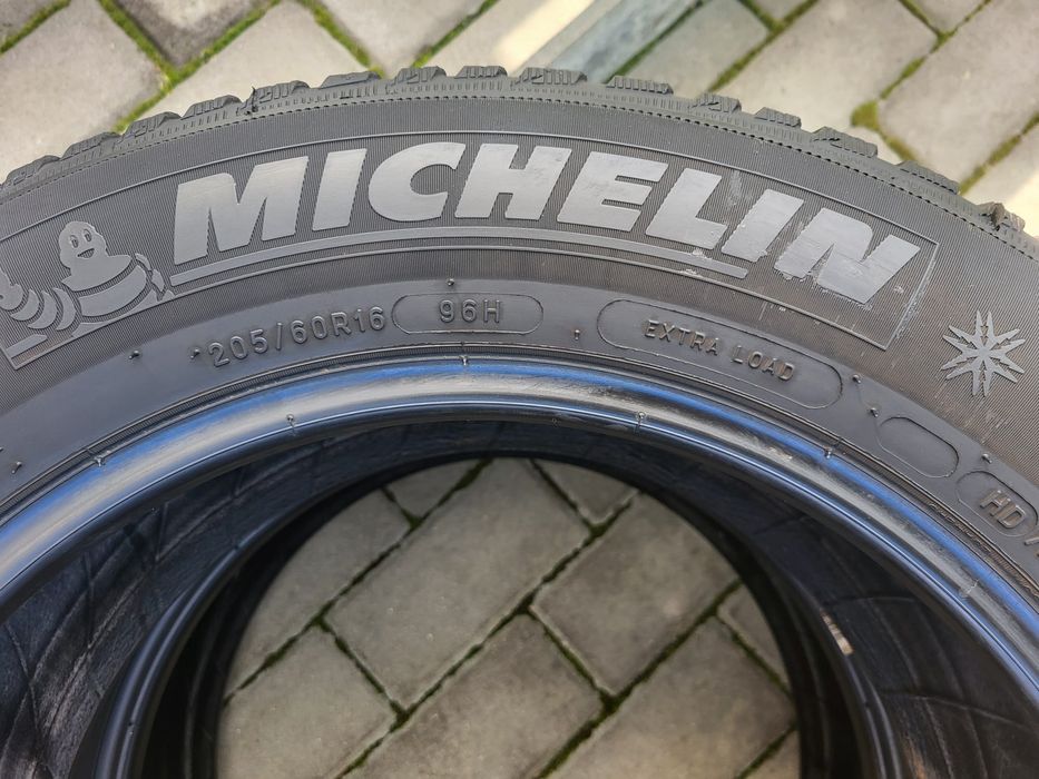 4x Opony Zimowe 205/60/16 Michelin Alpin5 Bieżnik 8mm