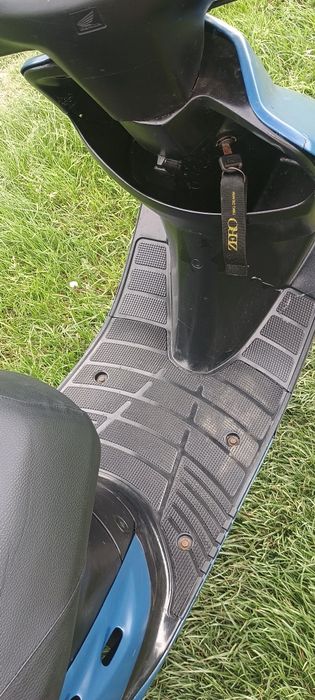 Скутер Хонда діо 27