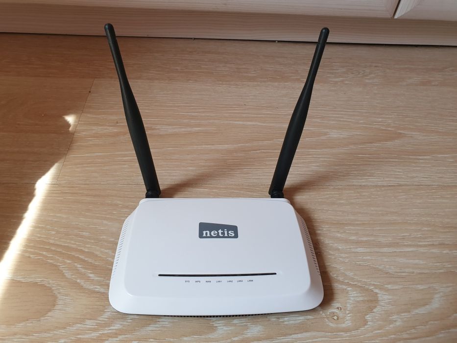 Маршрутизатор (роутер) Netis WF2419R.