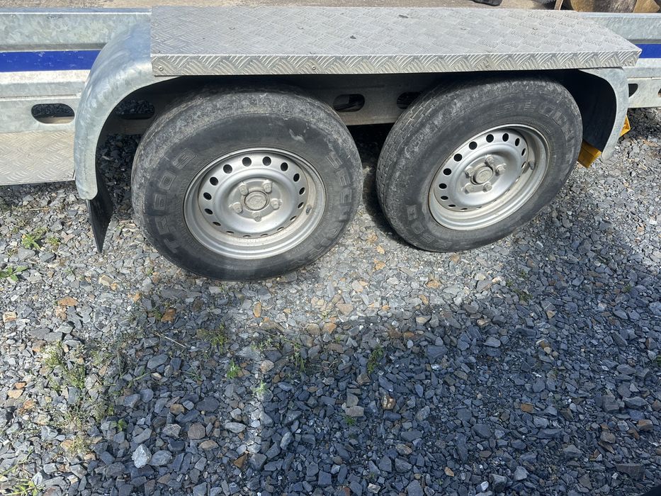 Kompletne Kola felgi opony 185 r 14 C do przyczepy