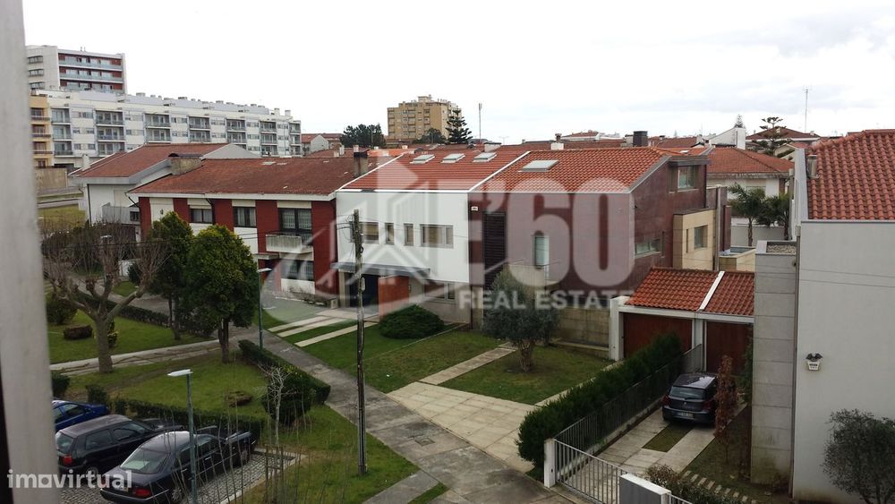 Apartamento T5 Centro De Espinho