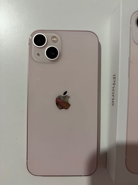 Telefon iPhone 13
