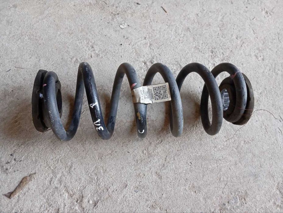 Шевроле Вольт 2  Пружина задняя  Chevrolet Volt 2 2016 19