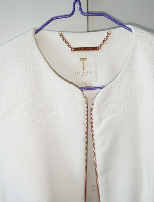 Жіночий стильний жакет