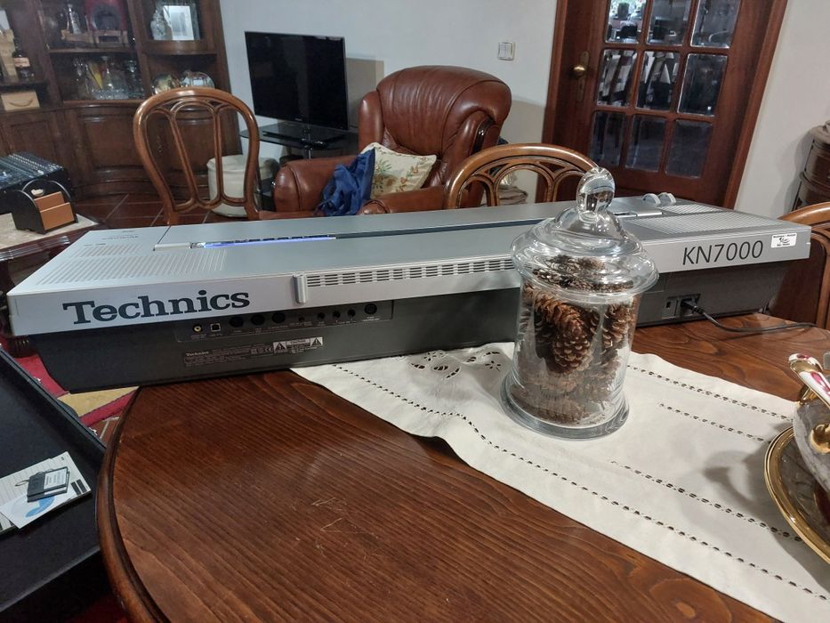 Órgão Technics KN7000 como novo