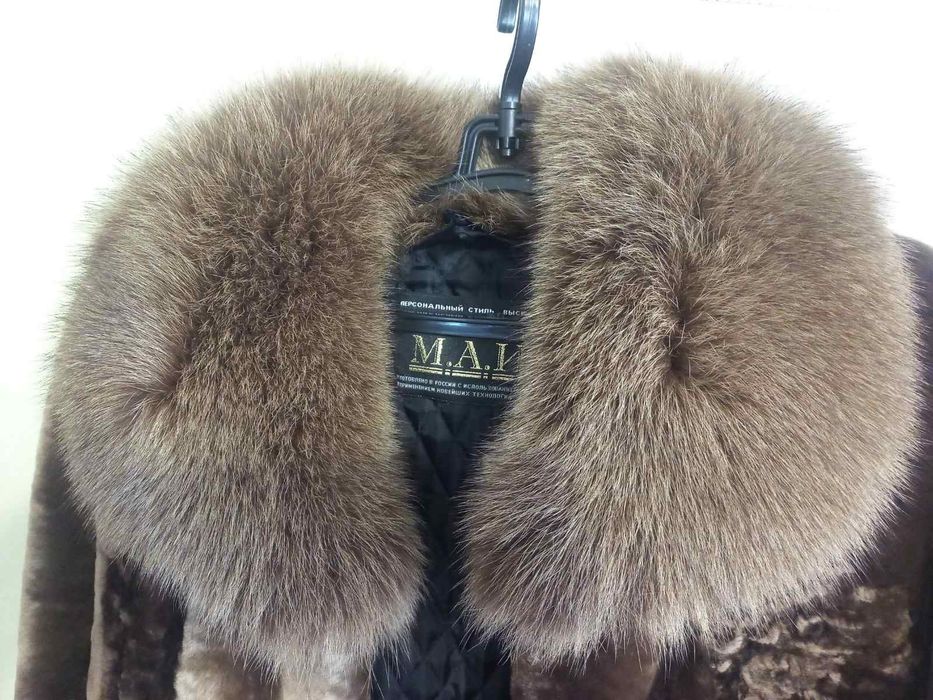Шуба мутонова. Розмір 52-54