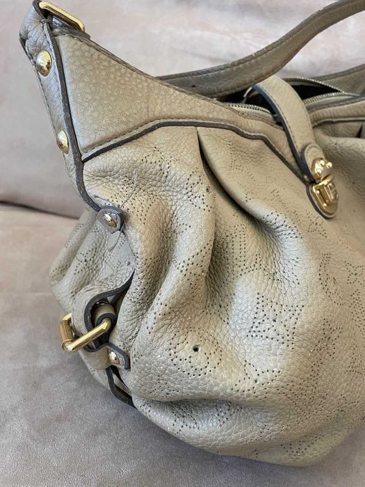 Mala LOUIS VUITTON – modelo Mahina XS
