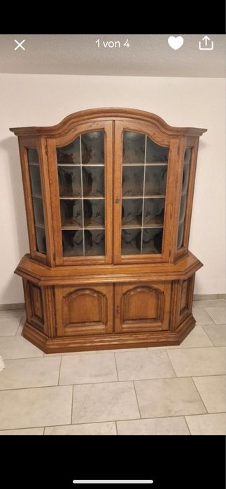 Продам вітрину дубова з Німеччини