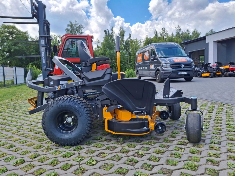 Traktor Zero Turn Cub Cadet Z2 127 Ultima