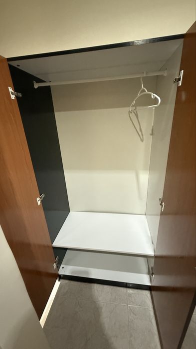 Guarda roupa com 3 portas + espelho