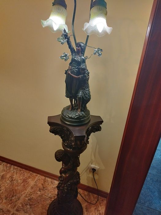 Candeeiro com coluna