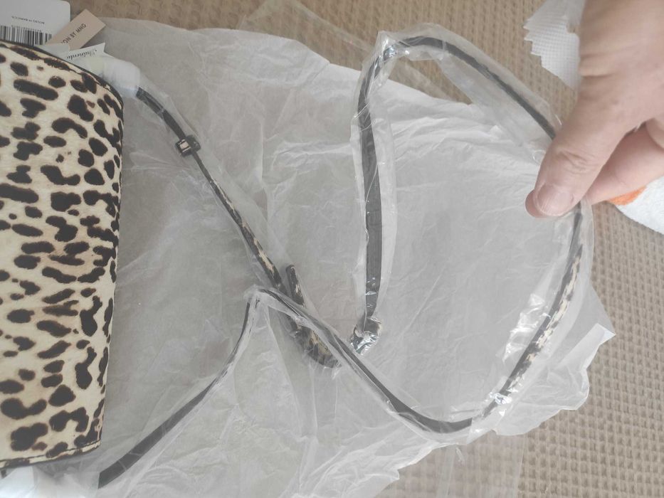 Mala nova em pele Mango oferta de saco