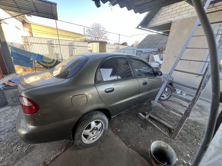 Продам автомобіль Daewoo Lanos