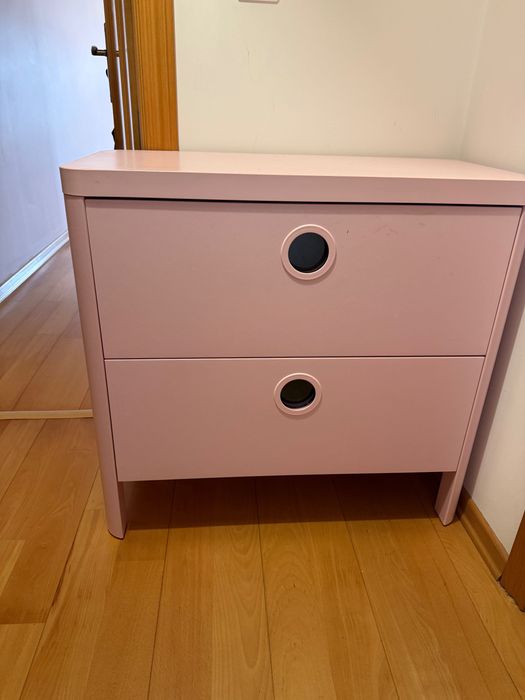 Cómoda de criança IKEA