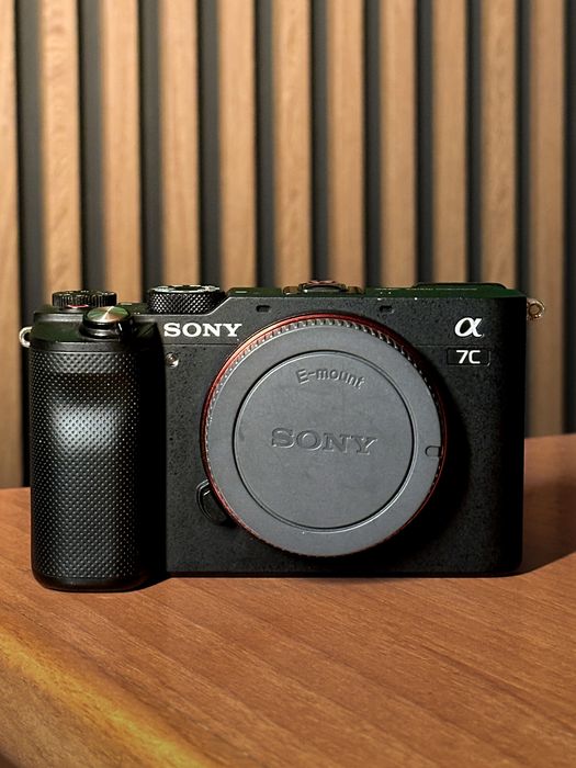 Sony A7C + Cage SmallRig | Excelente Estado