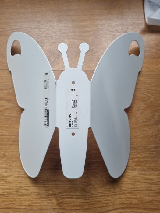 Cabide em forma de borboleta para quarto de criança