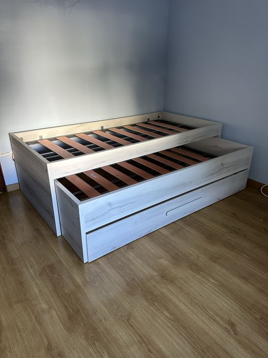 Montagens de movéis e soluções