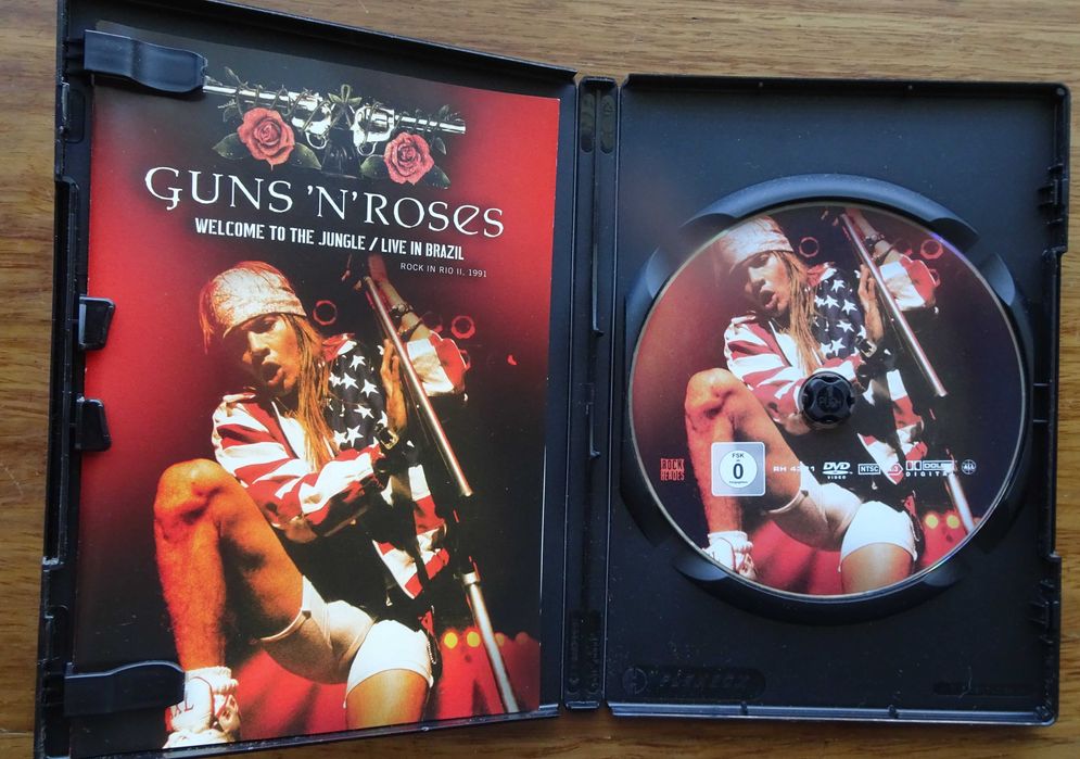 Guns N' Roses - Welcome To The Jungle (Rock In Rio 1991) - DVD