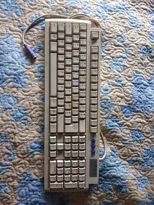 Lote de teclados para peças