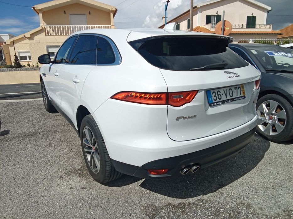 Jaguar F-Pace 2.0 i4D Prestige