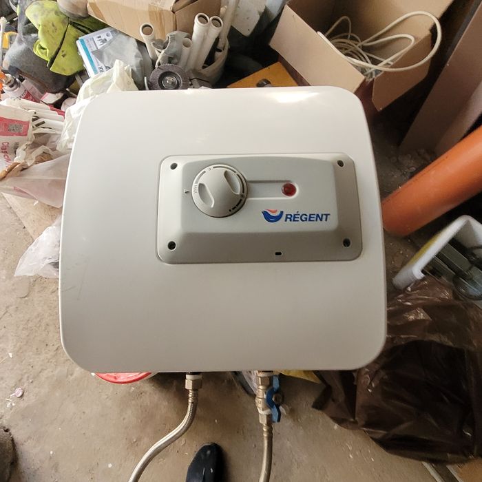 Podgrzewacz wody Regent  1.2KW.