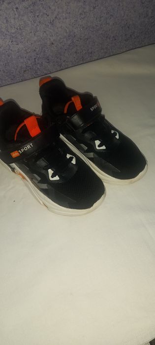 Дитячі кросівки 34р.