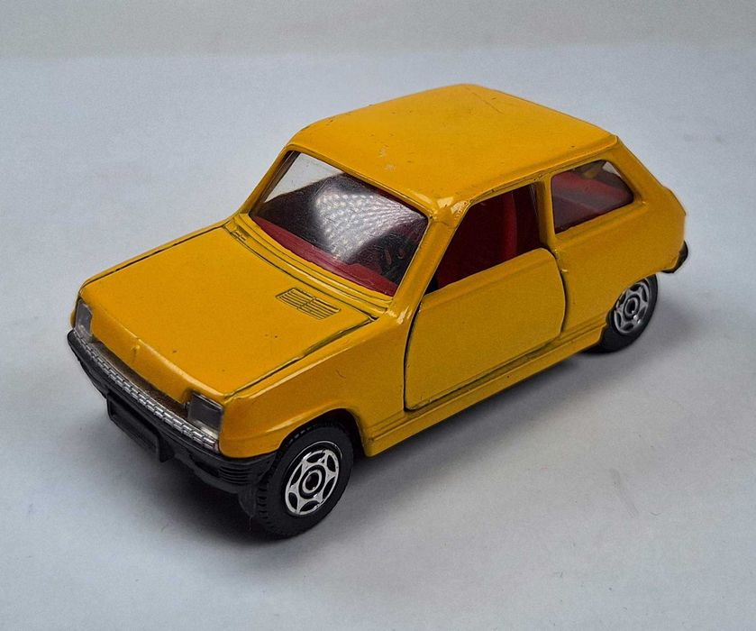 CORGI - RENAULT 5 TS, Made in Gt. Britain, skala 1:36