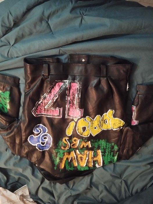 Casaco preto com pêlo