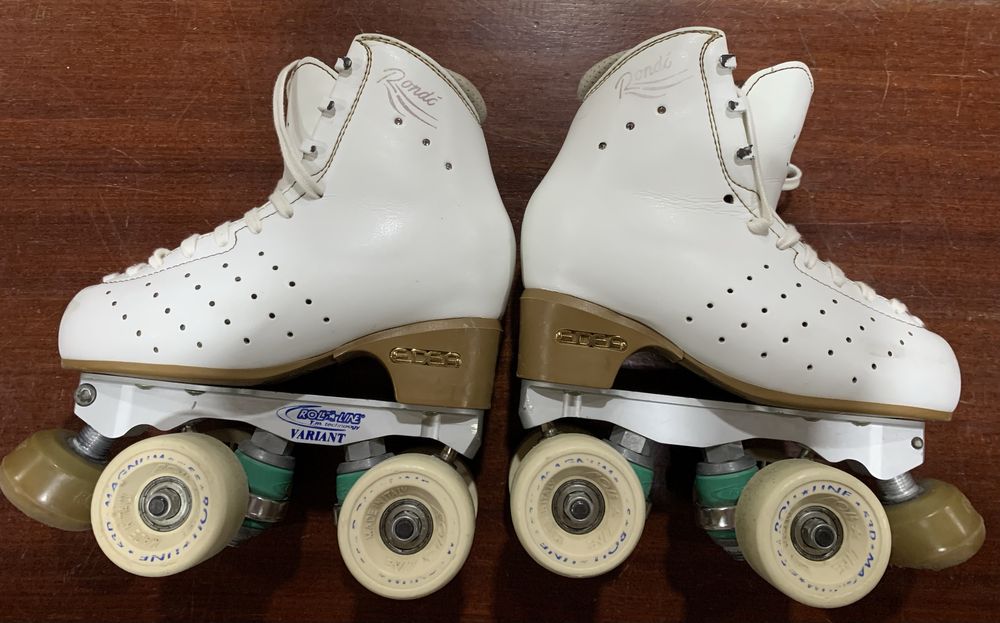 Patins de patinagem artistica n. 210